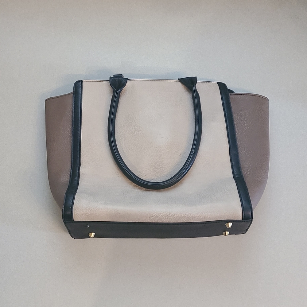 Call it Spring Purse - Picture 6 of 9